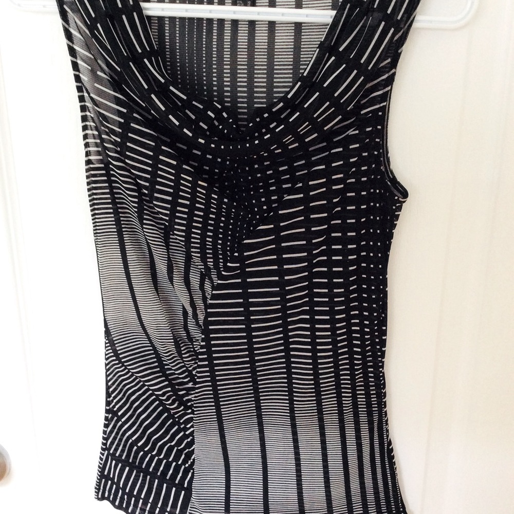 SOLD / NWOT - Mexx Metropolitan Top